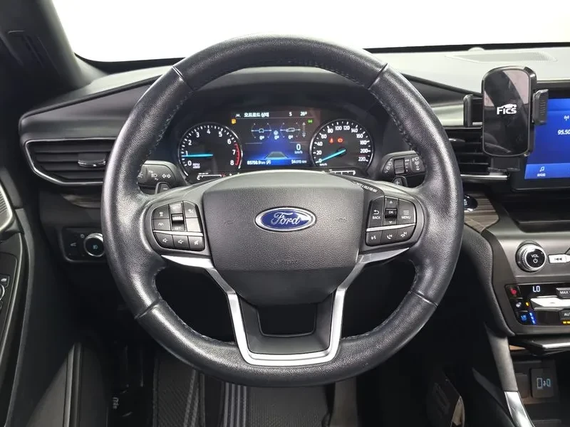 Ford Explorer 2.3 LIMITED 4WD, снимка 13 - Автомобили и джипове - 55702816