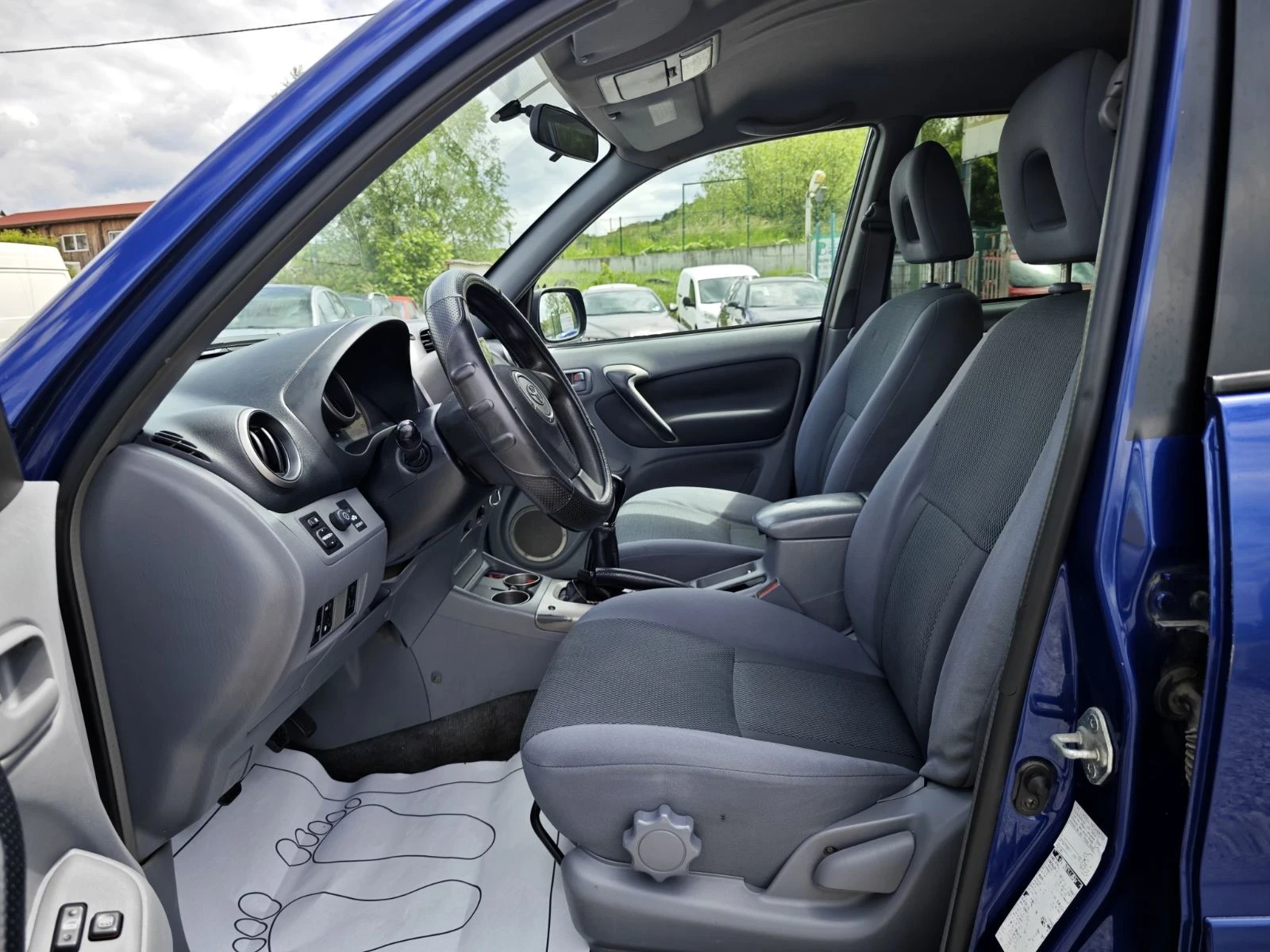 Toyota Rav4  - изображение 9