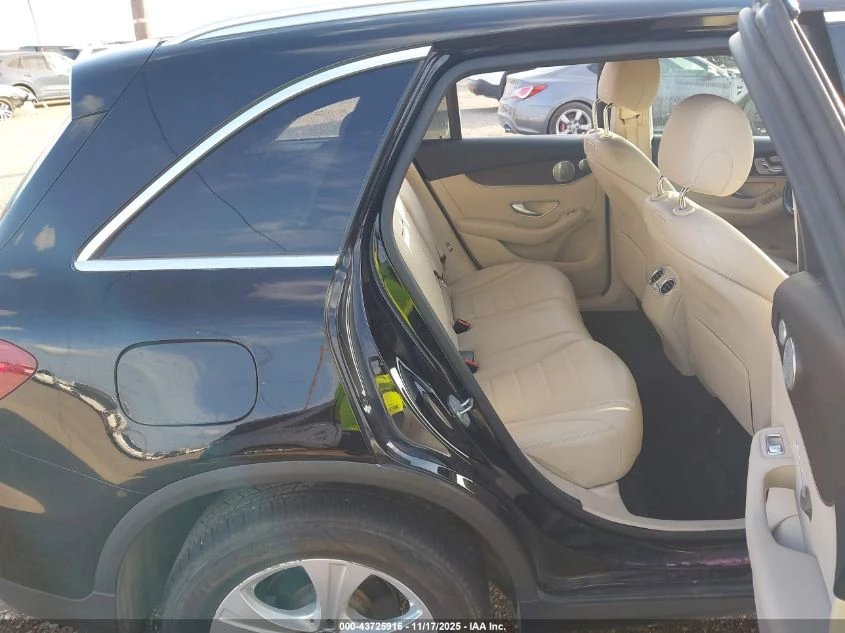 Mercedes-Benz GLC 300 2.0L I-4 DI, DOHC, VVT, TURBO, 241HP All Wheel | Mobile.bg � ����������� 13