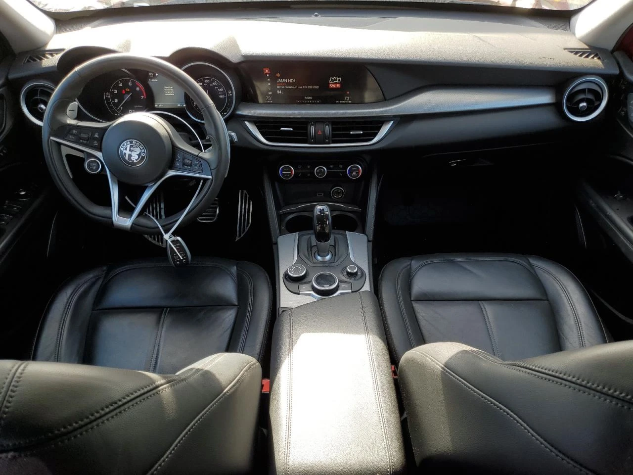 Alfa Romeo Stelvio * КОЖА* ПОДГРЕВ* LED* AWD* , снимка 8 - Автомобили и джипове - 53996504