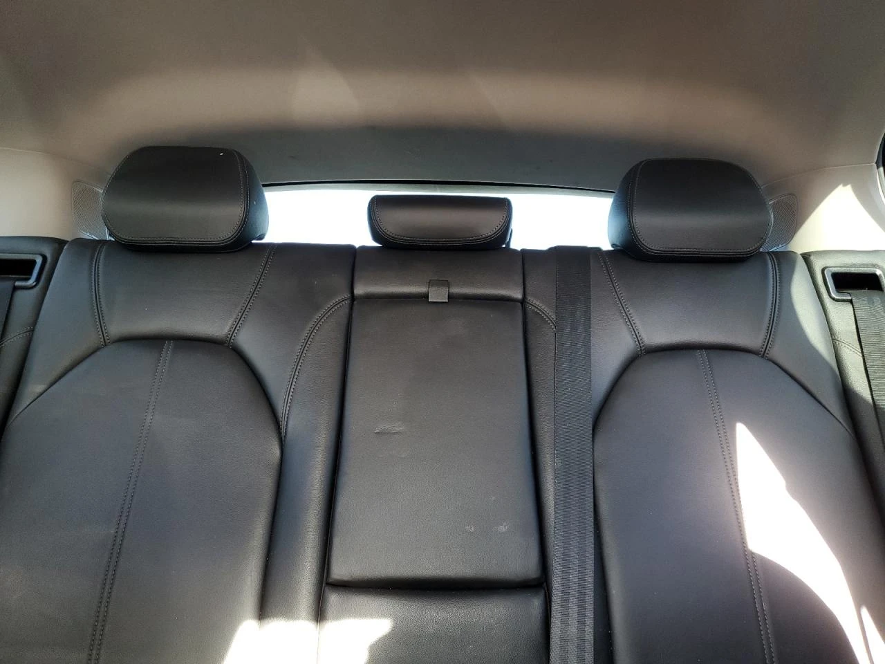 Alfa Romeo Stelvio * КОЖА* ПОДГРЕВ* LED* AWD* , снимка 10 - Автомобили и джипове - 53996504