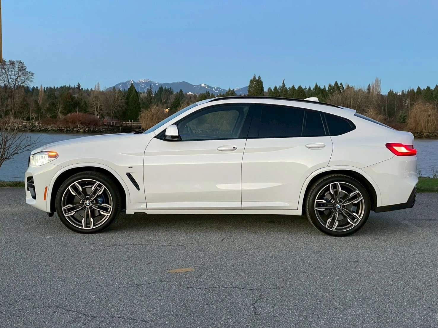 BMW X4 M40i Sports Activity Coupe, снимка 4 - Автомобили и джипове - 54340669
