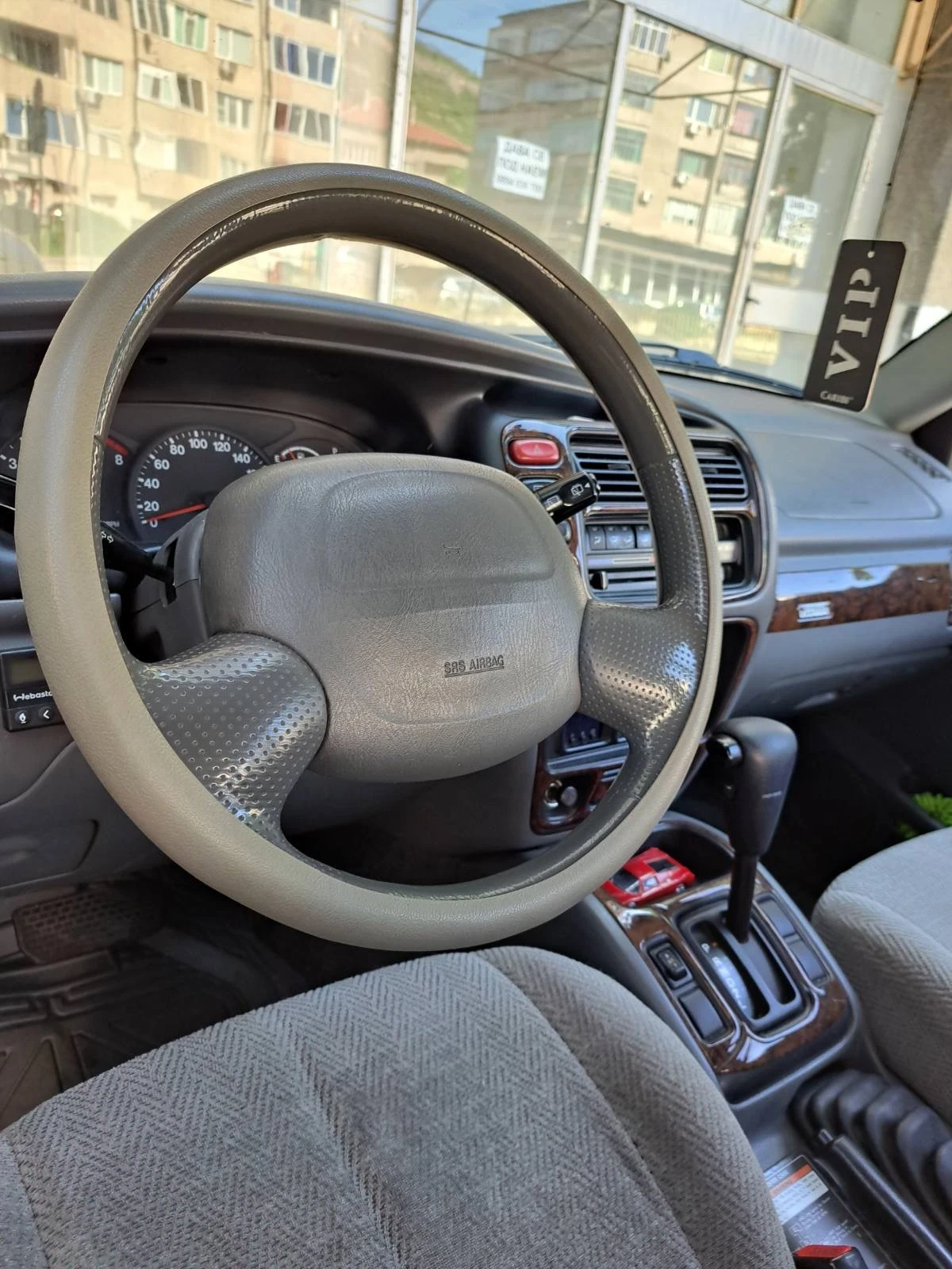 Suzuki Grand vitara 2, 5 ГАЗ БЕНЗИН, снимка 8 - Автомобили и джипове - 54717005
