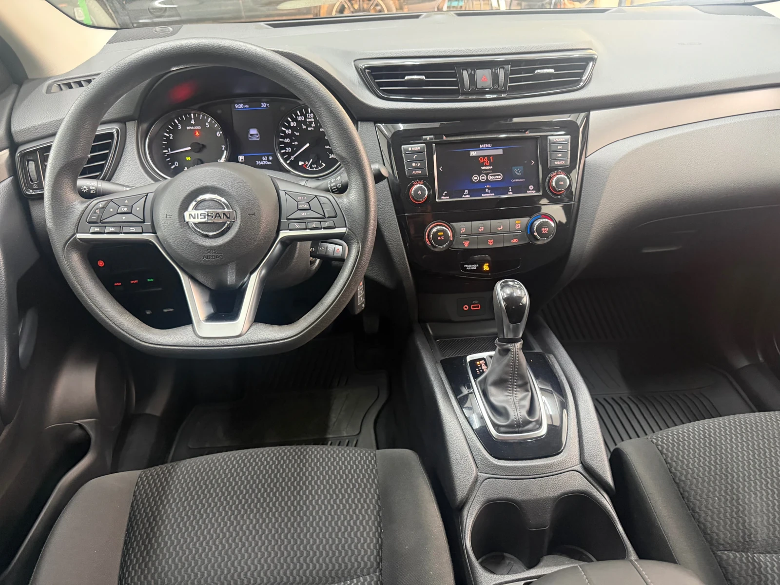Nissan Qashqai 76000км, снимка 13 - Автомобили и джипове - 55148406