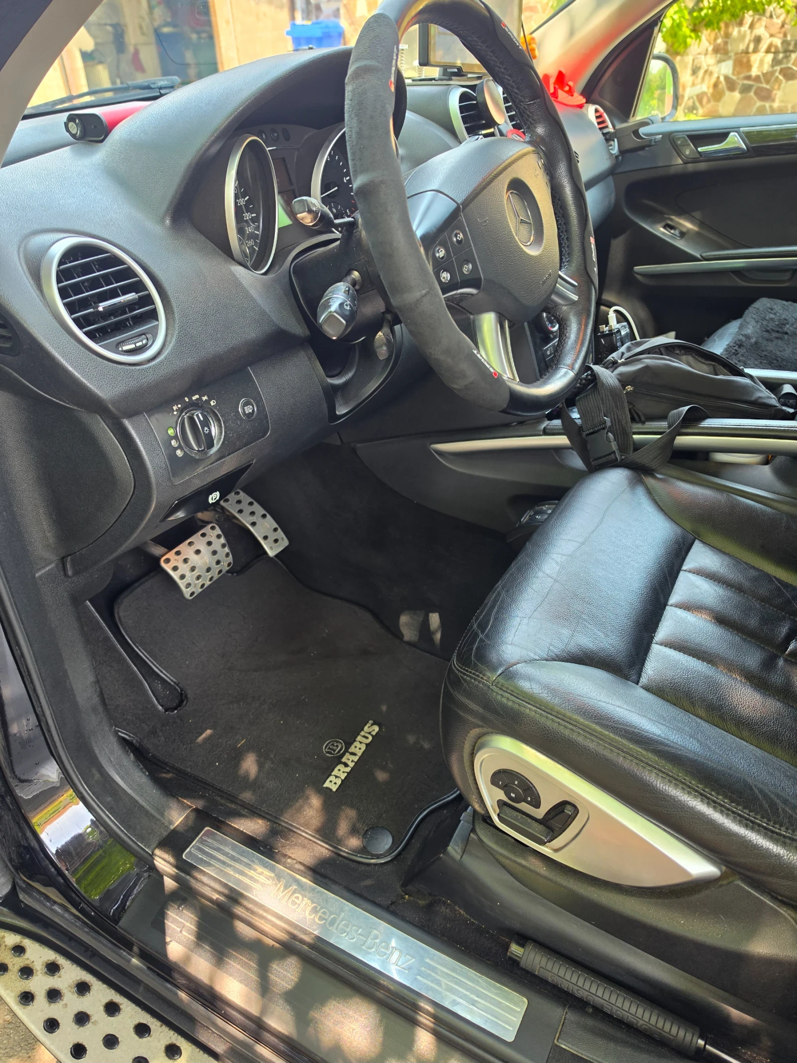 Mercedes-Benz ML 320, снимка 7 - Автомобили и джипове - 55213823