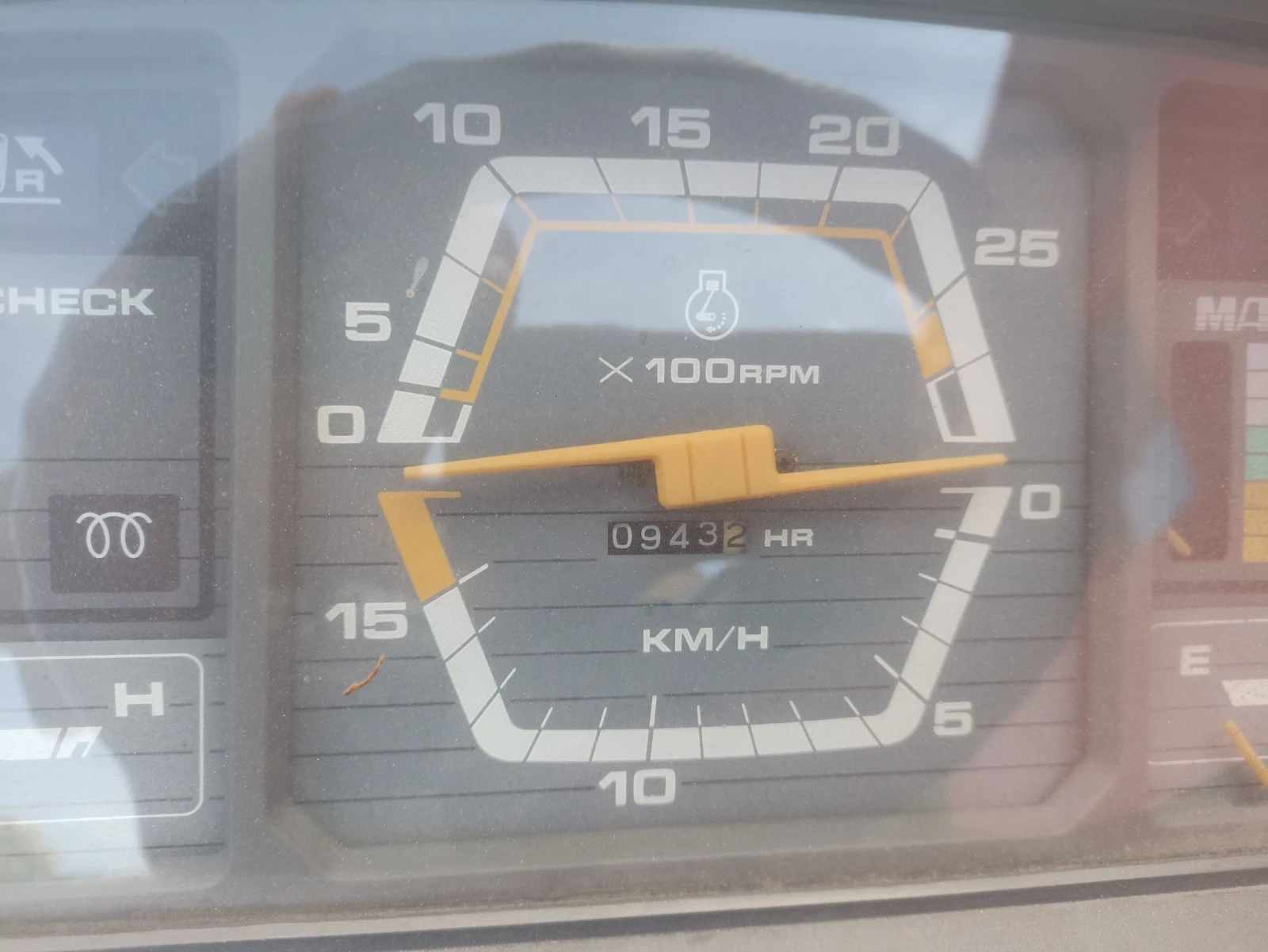 Трактор Mitsubishi MT 24, снимка 10 - Селскостопанска техника - 55415739