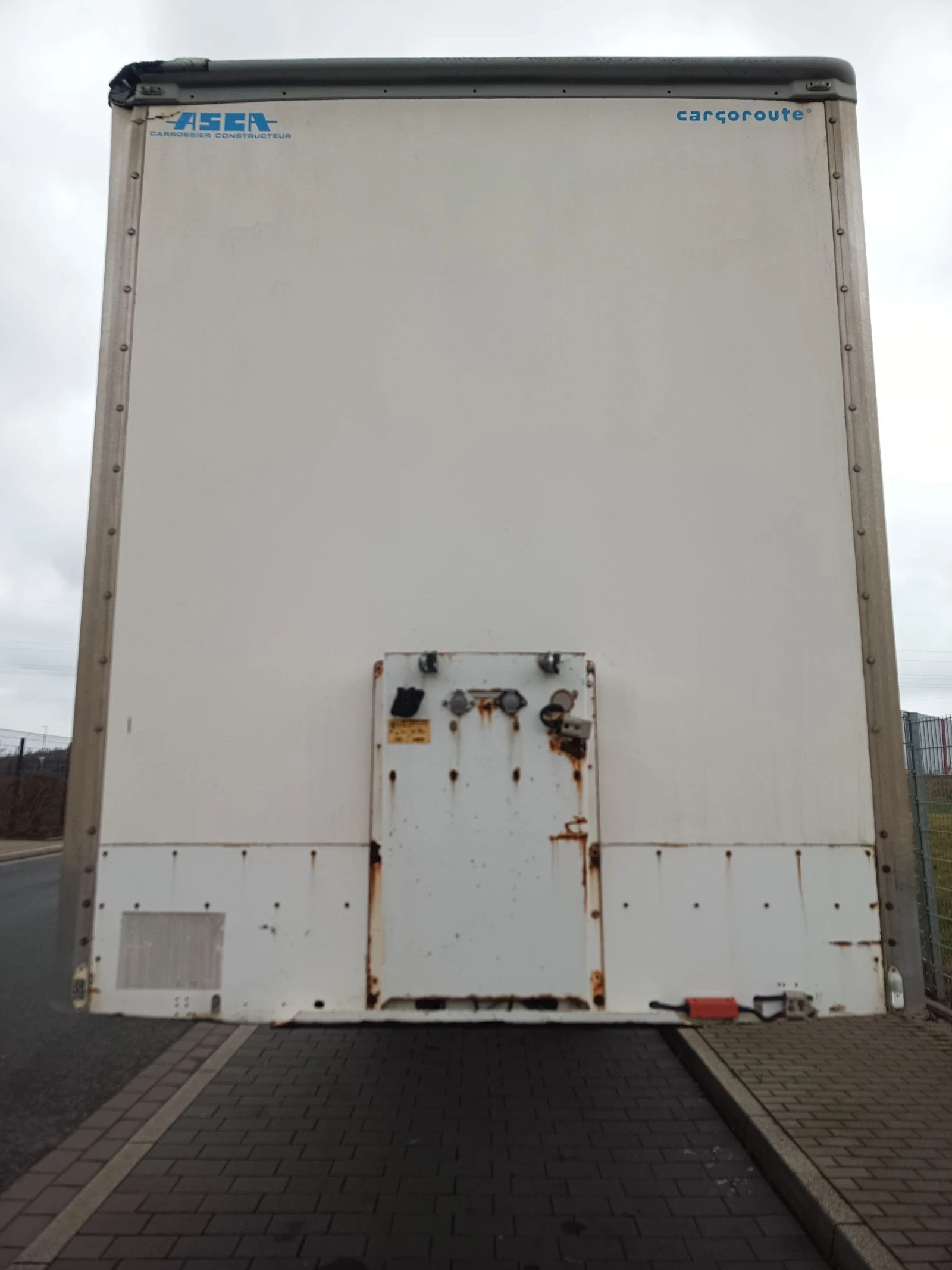 Полуремарке Други Asca