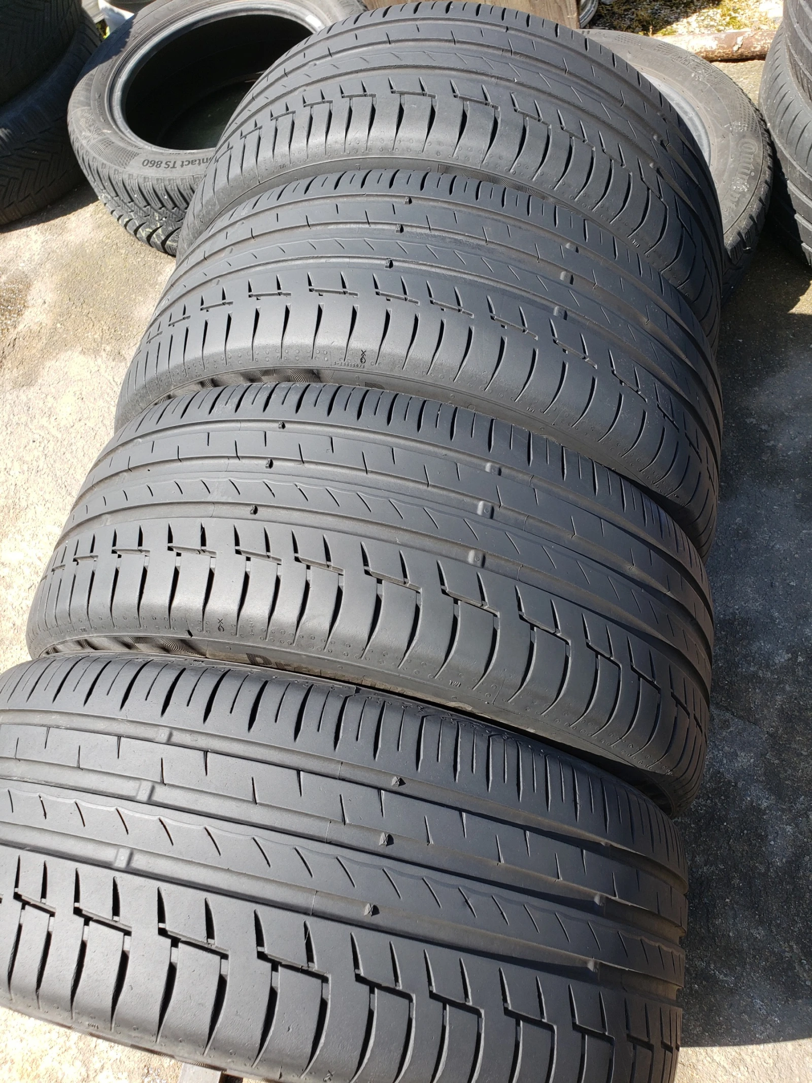 Гуми Летни 225/50R17, снимка 3 - Гуми и джанти - 54106759
