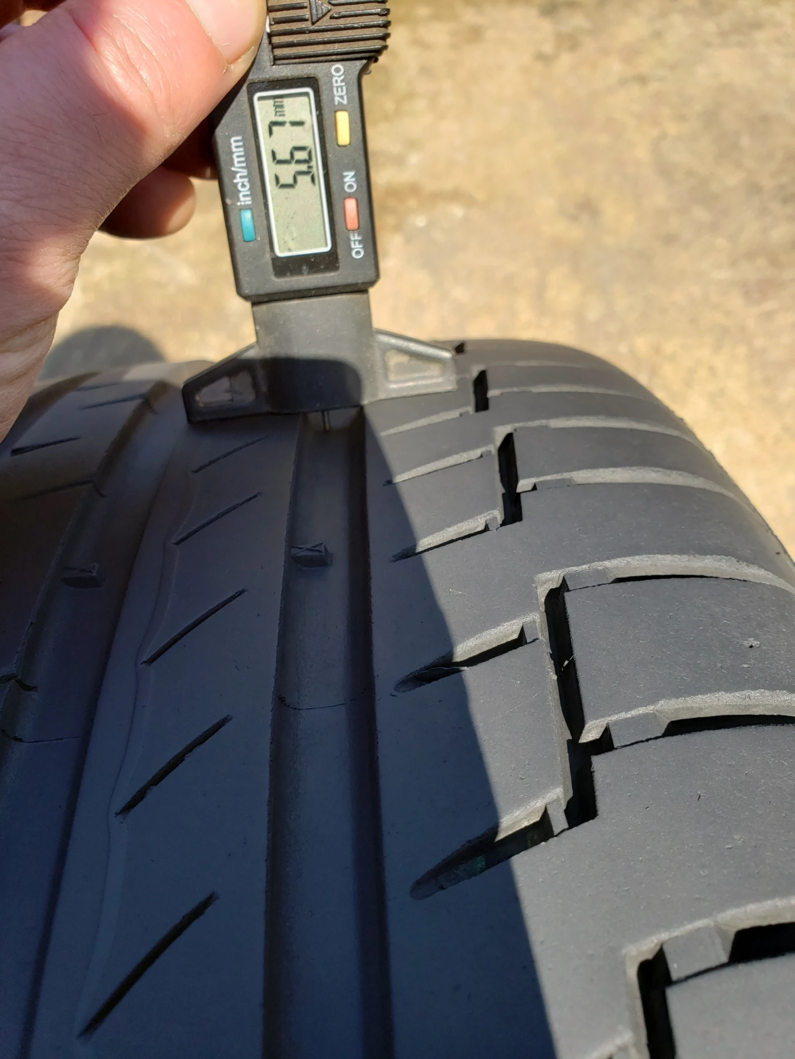 Гуми Летни 225/50R17, снимка 7 - Гуми и джанти - 54106759