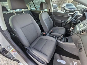 VW Golf Plus 1.6i/102к.с./УНИКАЛНА, снимка 13