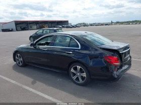 Mercedes-Benz E 300 ОБДУХВАНЕ* BURMESTER* PANORAMA* ПАМЕТ* 4 MATIC - 31000 лв. / 15850.05 € - 60870131 12