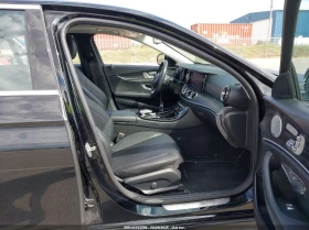 Mercedes-Benz E 300 ОБДУХВАНЕ* BURMESTER* PANORAMA* ПАМЕТ* 4 MATIC - 31000 лв. / 15850.05 € - 60870131 9