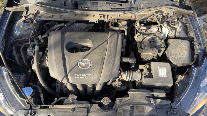 Mazda 2 Skyactive 1.5i NAVI, снимка 10 - Автомобили и джипове - 44689048
