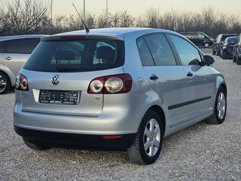 VW Golf Plus 1.6i/102к.с./УНИКАЛНА, снимка 6 - Автомобили и джипове - 48913154