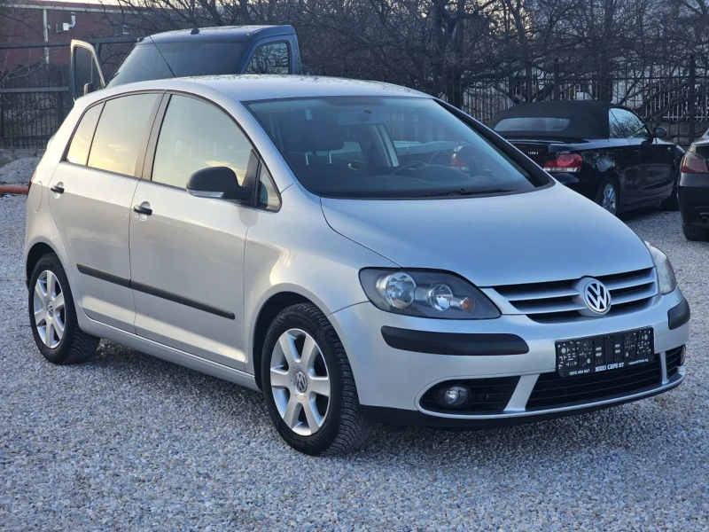 VW Golf Plus 1.6i/102к.с./УНИКАЛНА, снимка 8 - Автомобили и джипове - 48913154