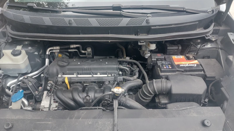 Hyundai Ix20, снимка 16 - Автомобили и джипове - 51915546