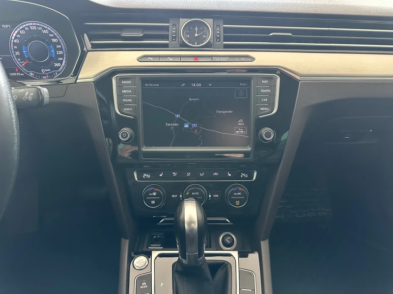 VW Passat 4Motion* HighLine* 190к.с, снимка 14 - Автомобили и джипове - 51942834