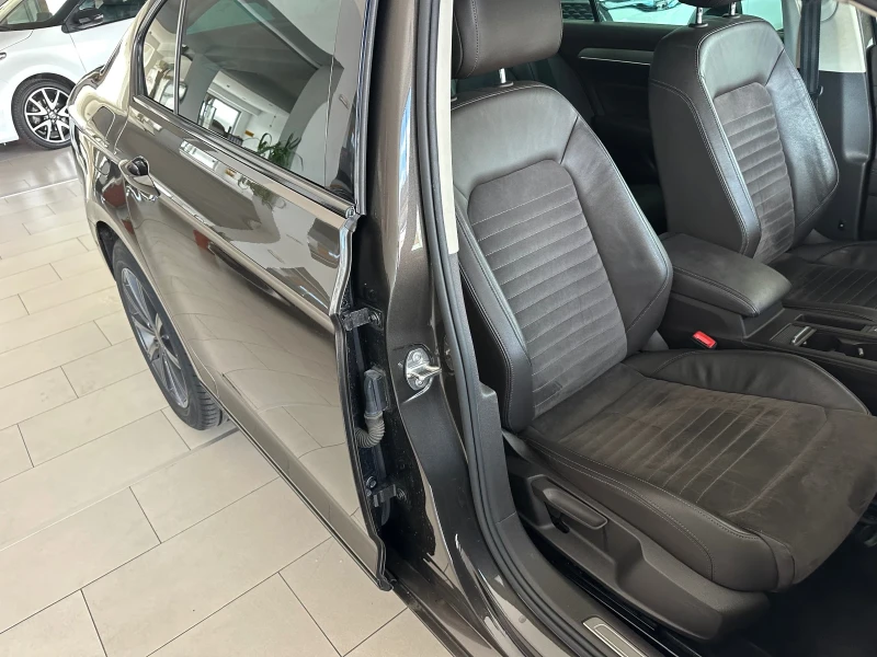 VW Passat 4Motion* HighLine* 190к.с, снимка 8 - Автомобили и джипове - 51942834