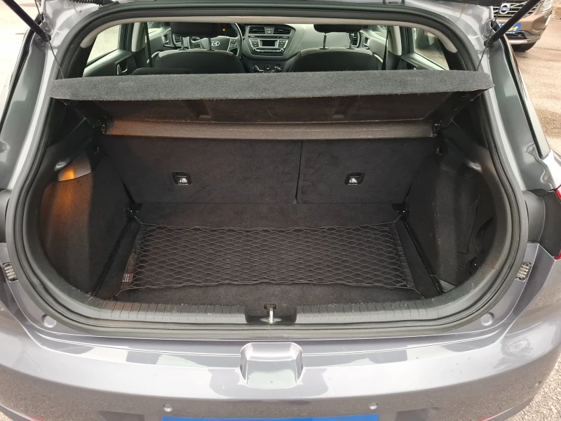 Hyundai I20 1.25i , снимка 11 - Автомобили и джипове - 51982151