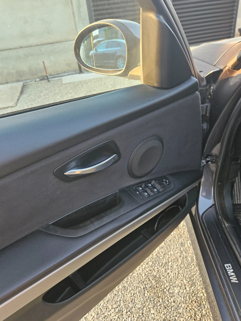 BMW 320, снимка 8 - Автомобили и джипове - 52481804