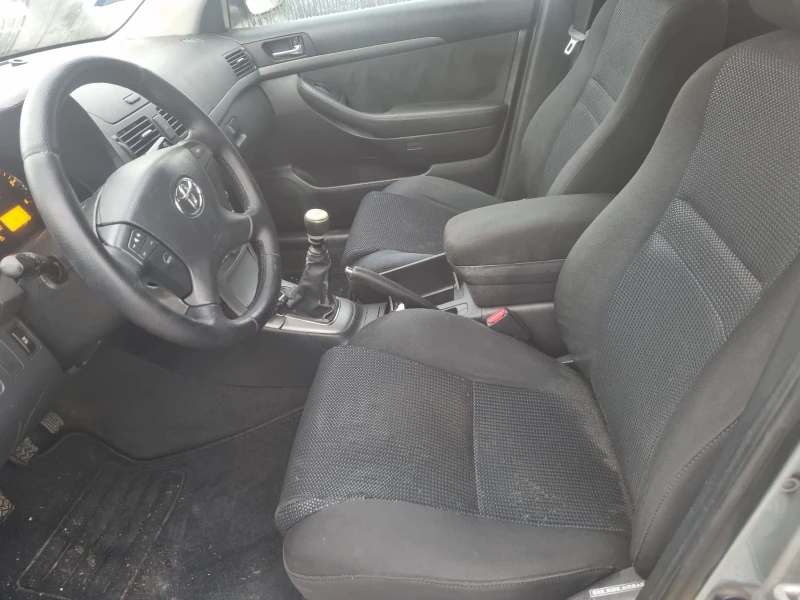 Toyota Avensis 2.0 d, 126 кс, снимка 5 - Автомобили и джипове - 52741424