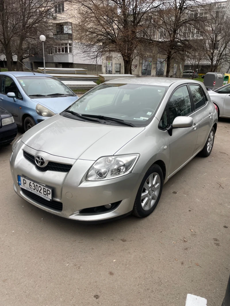 Toyota Auris, снимка 5 - Автомобили и джипове - 52920862