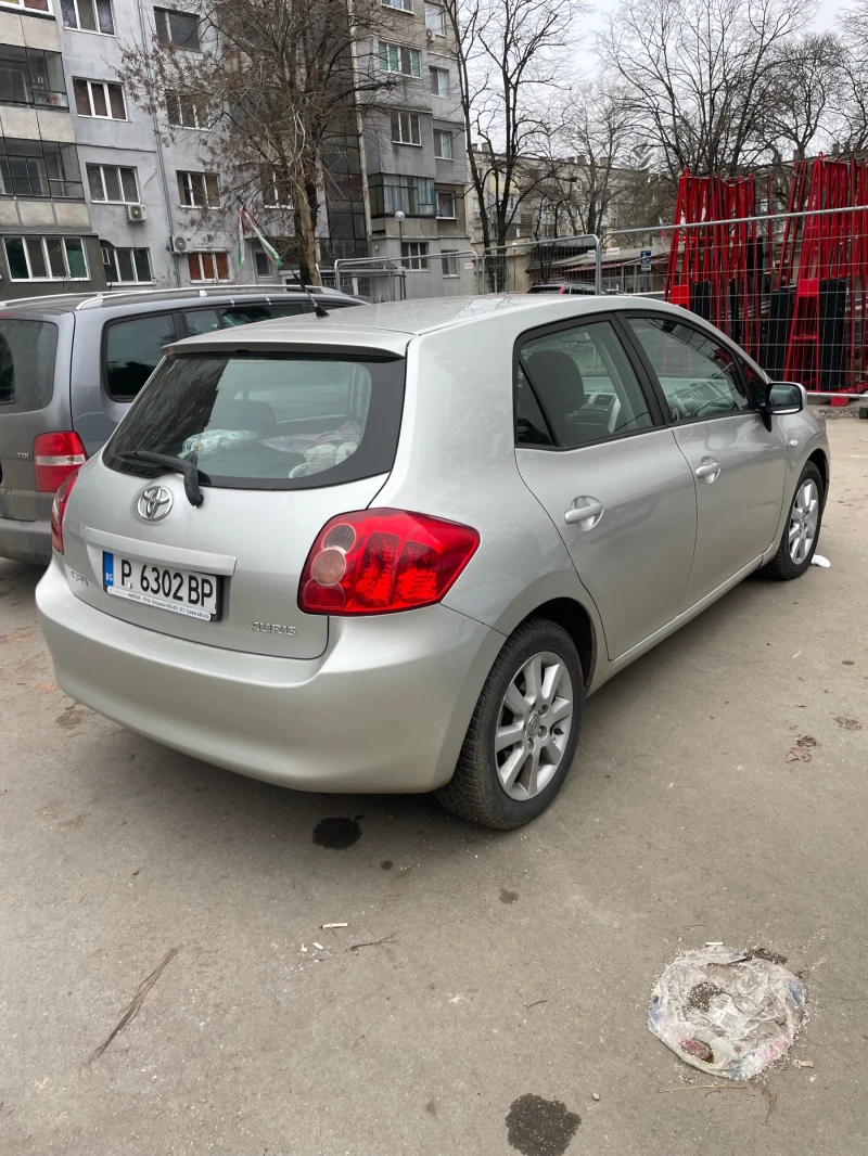Toyota Auris, снимка 4 - Автомобили и джипове - 52920862