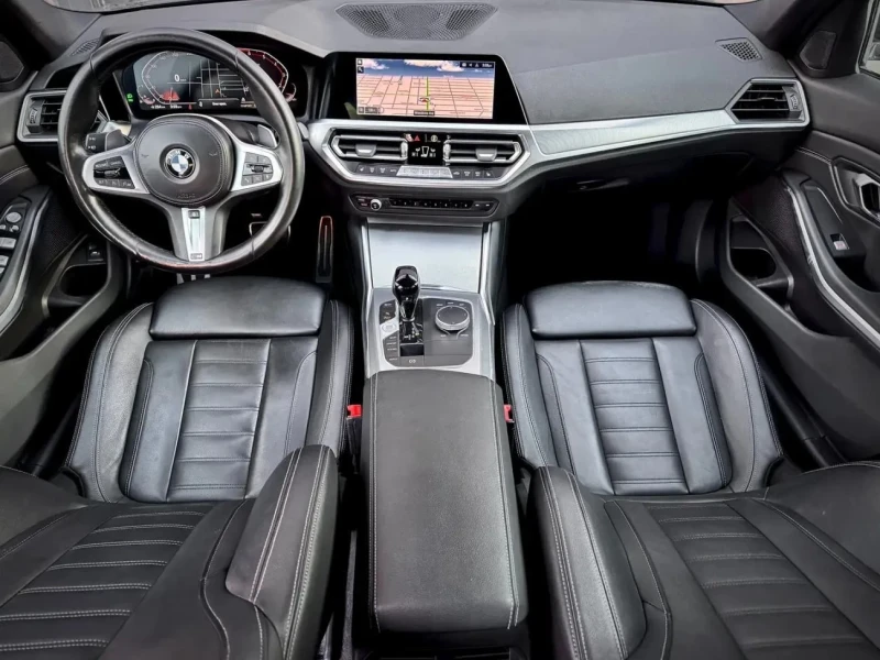 BMW 330 M-pkg* Xdrive* Камера* Ambient* Driver Assistance, снимка 8 - Автомобили и джипове - 53023934