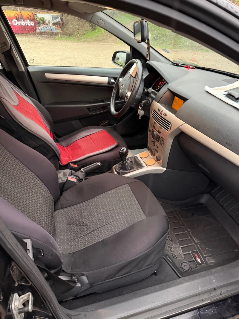 Opel Astra H 1.9D, снимка 8 - Автомобили и джипове - 53486362