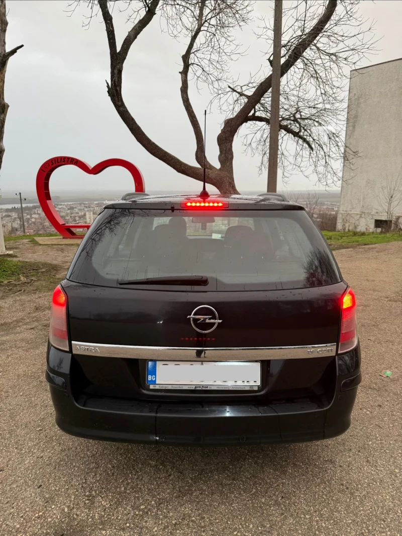 Opel Astra H 1.9D, снимка 5 - Автомобили и джипове - 53486362