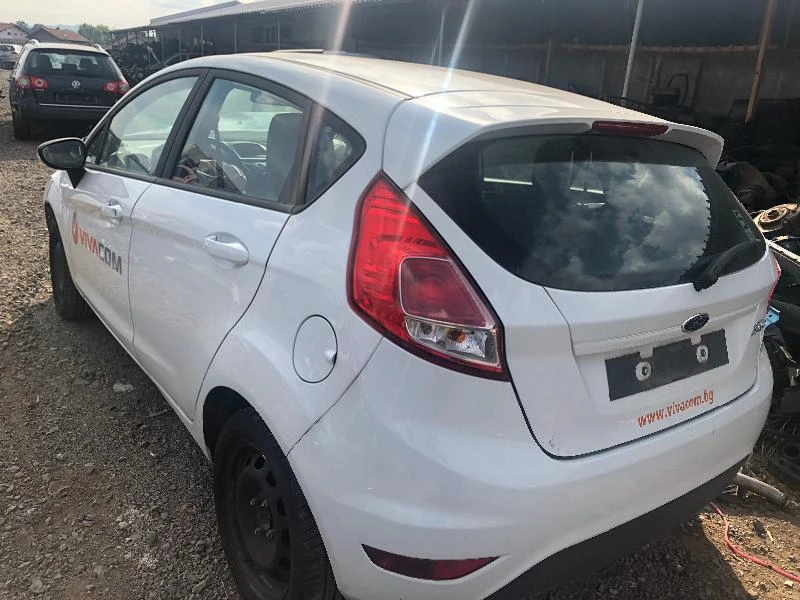 Ford Fiesta 1.2i, снимка 11 - Автомобили и джипове - 14383940