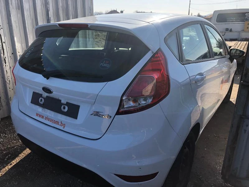 Ford Fiesta 1.2i, снимка 7 - Автомобили и джипове - 14383940