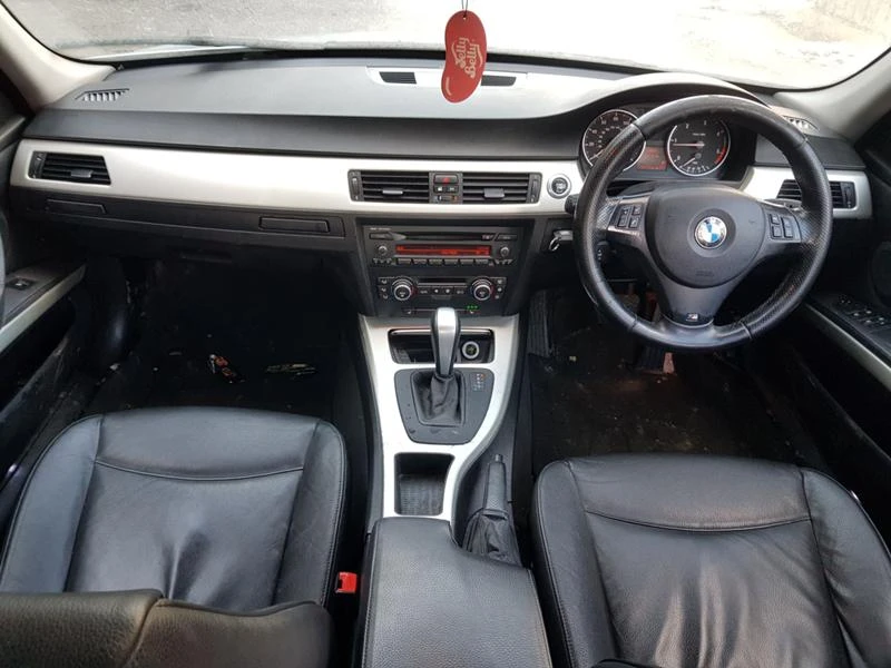 BMW 320 8бр. НАВИ BI XENON, снимка 16 - Автомобили и джипове - 24007891