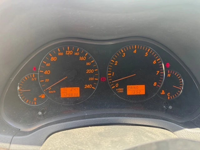 Toyota Avensis  - изображение 4
