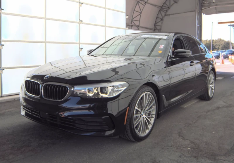 BMW 530 Harman Kardon, Distronic, Lane assist, Pano - 43900 лв. - 69583959 1