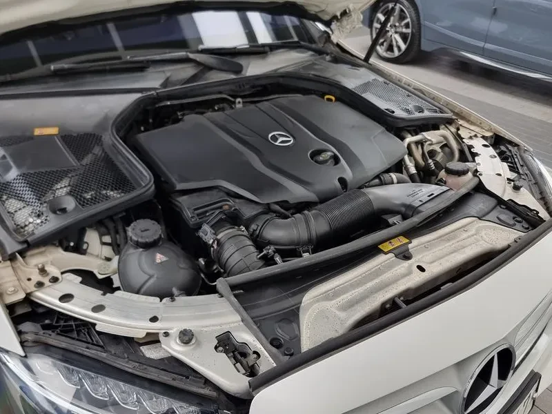 Mercedes-Benz C 220 D 4MATIC ESTATE, снимка 6 - Автомобили и джипове - 54862843