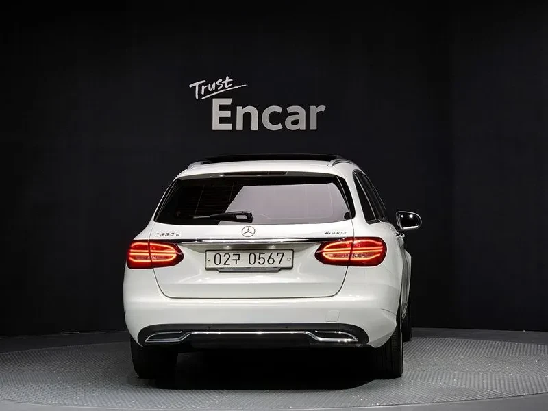 Mercedes-Benz C 220 D 4MATIC ESTATE, снимка 4 - Автомобили и джипове - 54862843