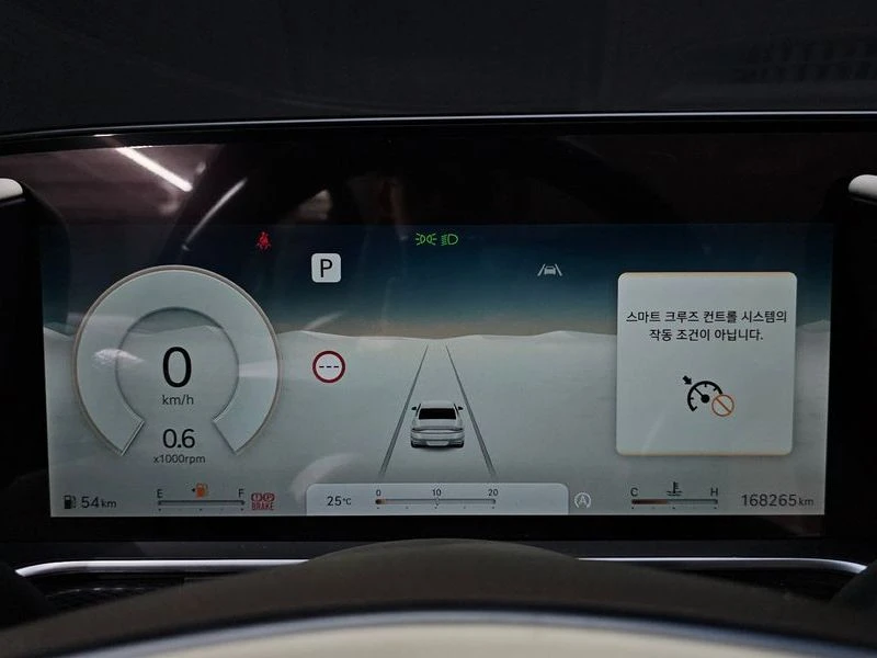 Genesis G90 3.5 Automatic, снимка 10 - Автомобили и джипове - 55606187