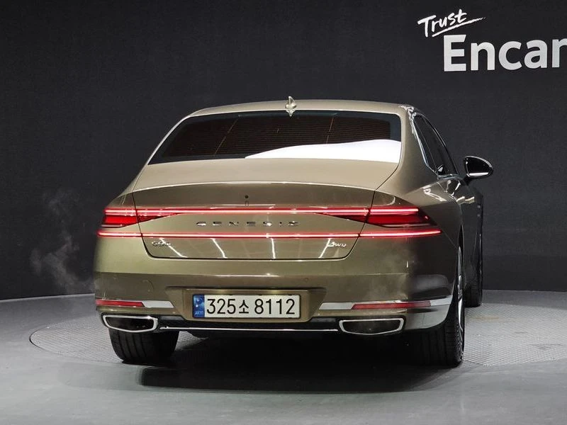 Genesis G90 3.5 Automatic, снимка 4 - Автомобили и джипове - 55606187