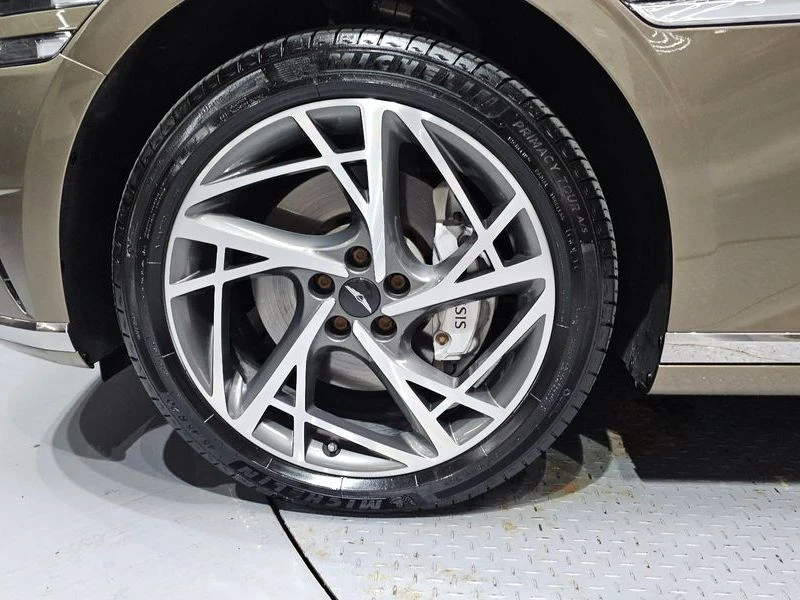 Genesis G90 3.5 Automatic, снимка 5 - Автомобили и джипове - 55606187