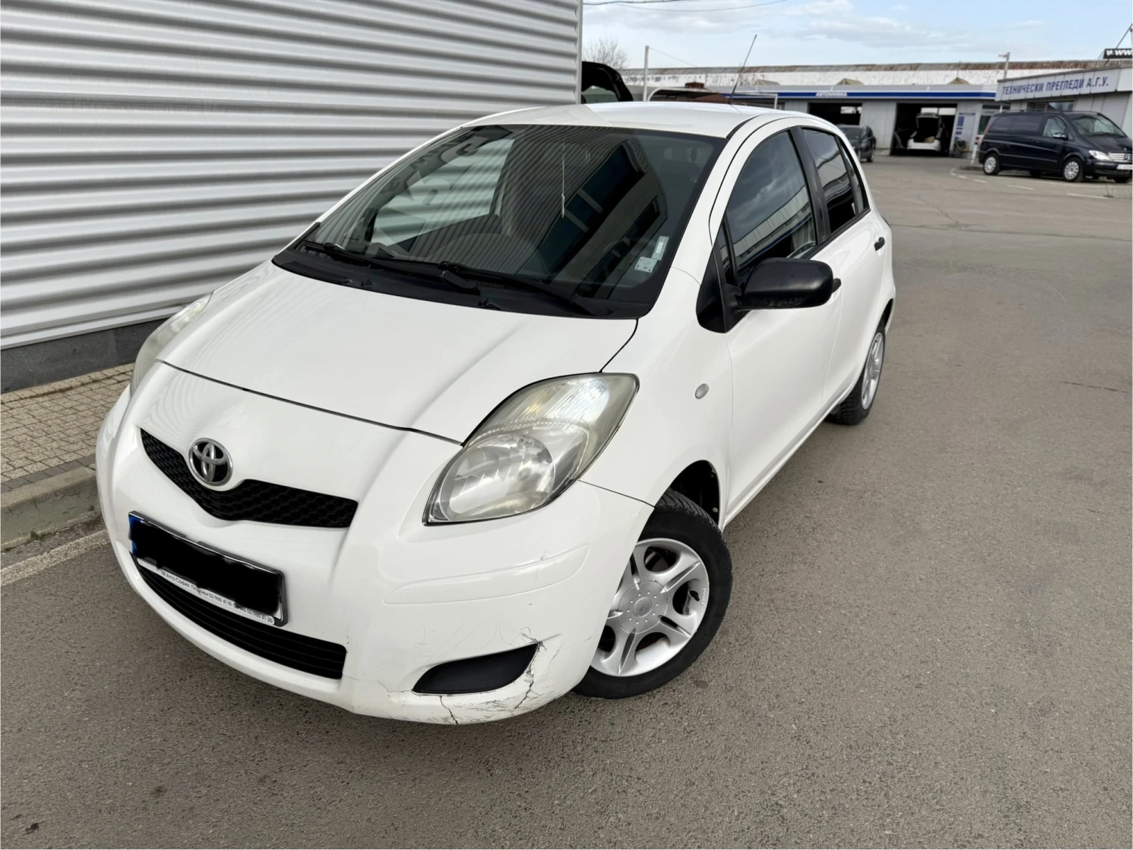 Toyota Yaris N1+ Регистрирана+ 1000куб.+ Икономична | Mobile.bg — изображение 1
