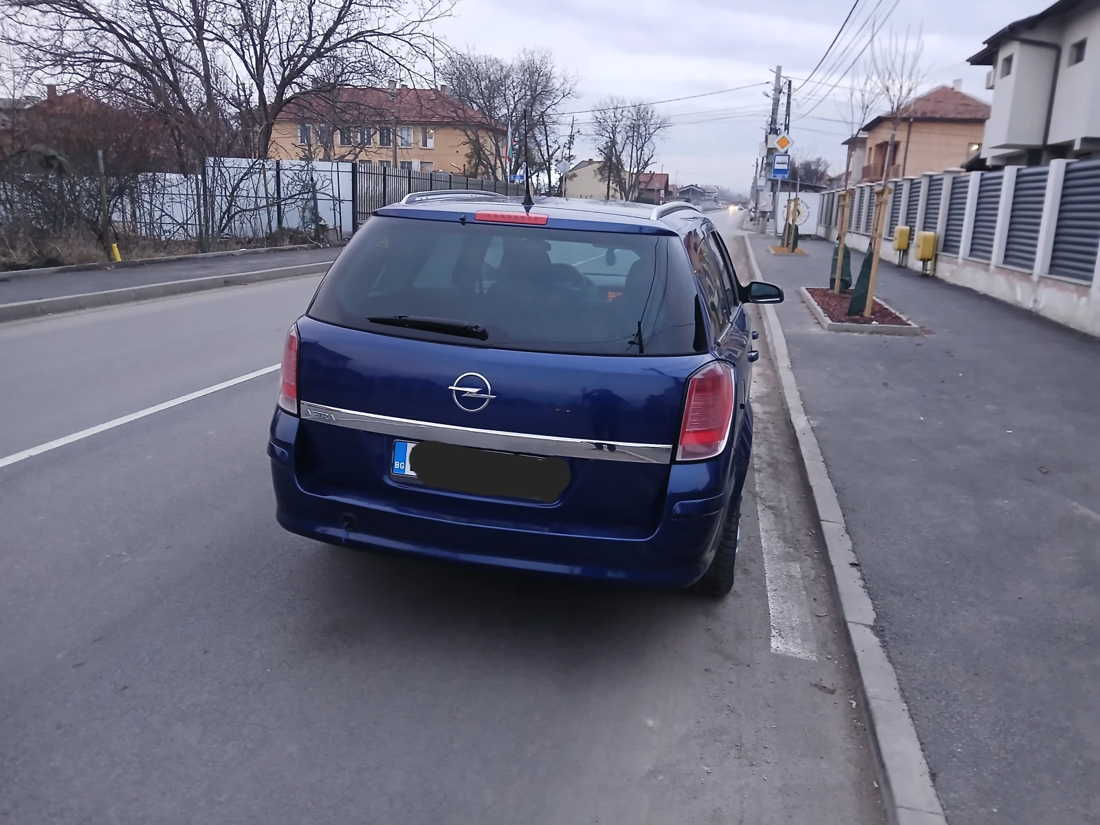 Opel Astra 1.6газ клима  гаражен  - изображение 8