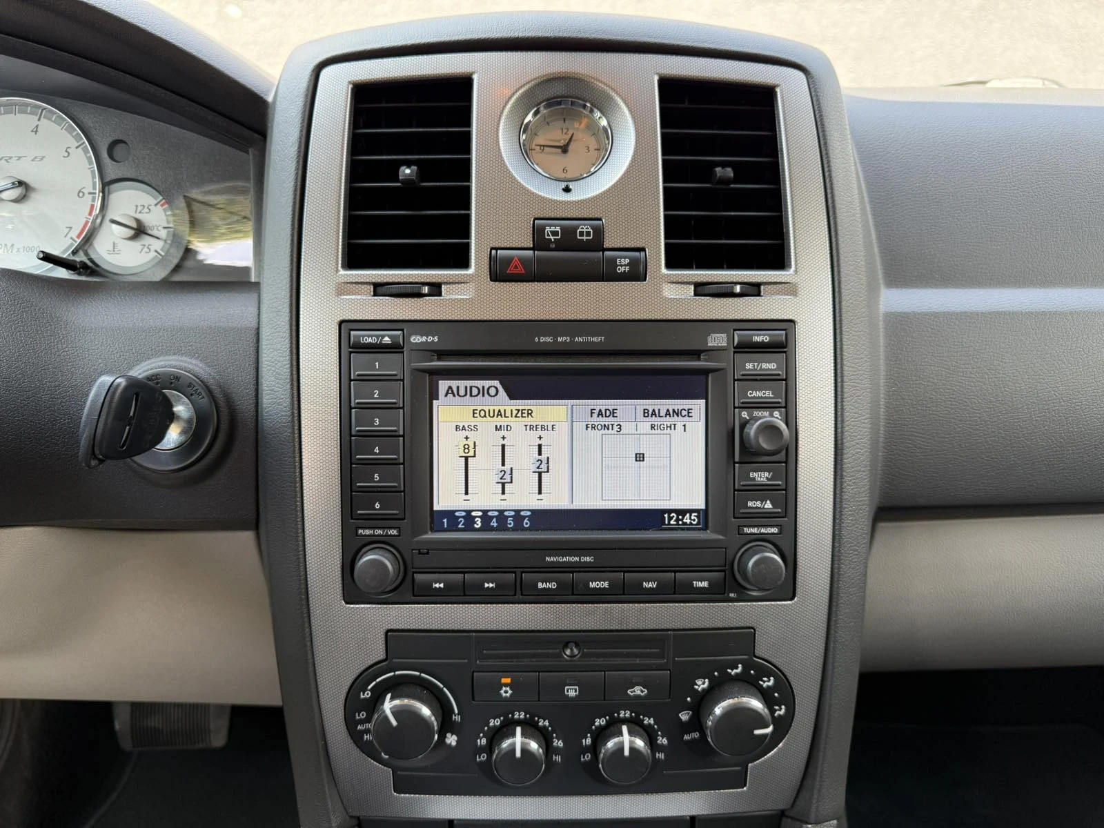 Chrysler 300c 6.1L HEMI SRT 8 | Mobile.bg   16