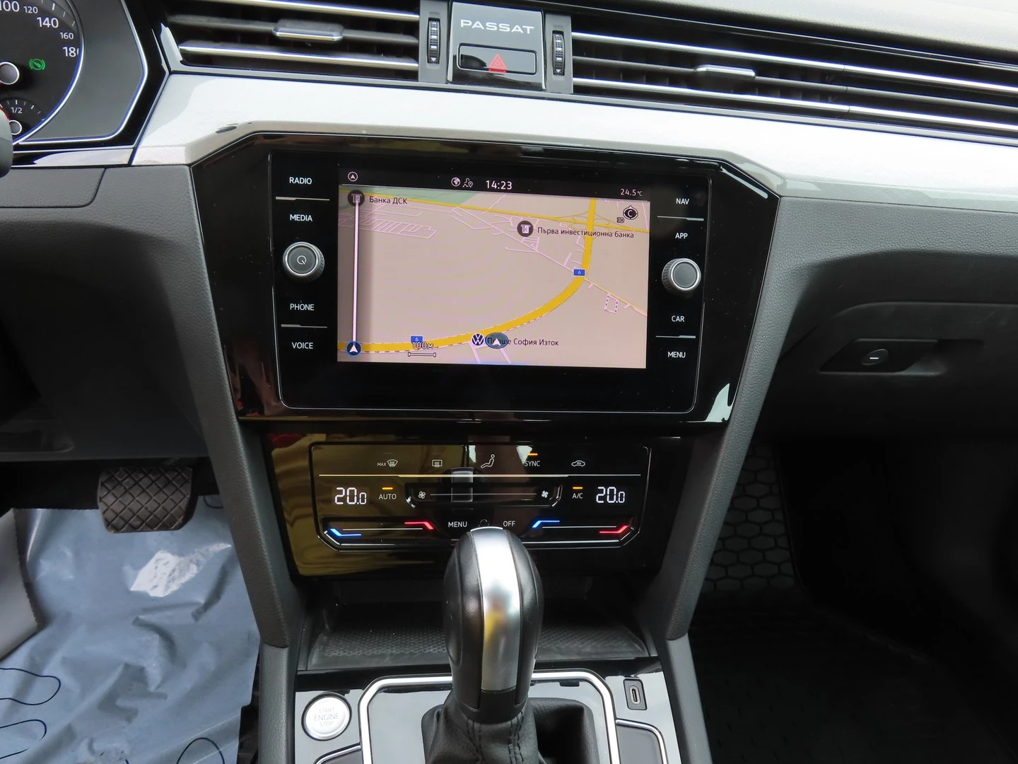 VW Passat Business 2.0 TDI SCR DSG - изображение 10