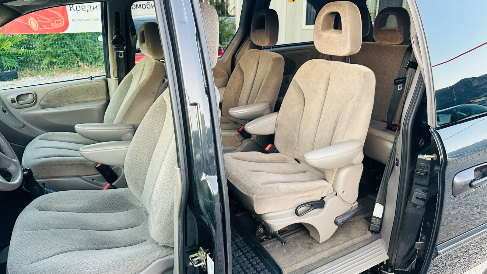 Chrysler Voyager 2.5crdi-7 места-Италия - изображение 7