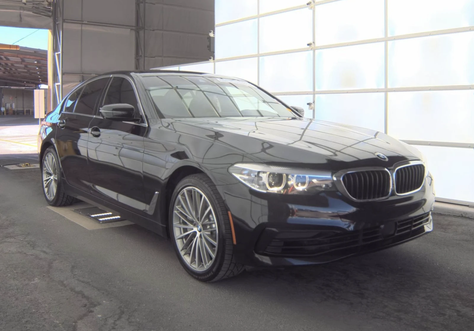 BMW 530 Harman Kardon, Distronic, Lane assist, Pano  - изображение 4