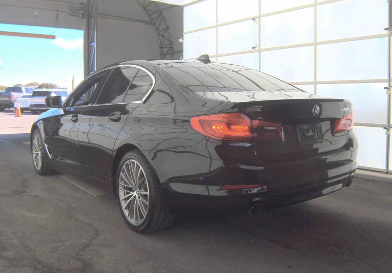 BMW 530 Harman Kardon, Distronic, Lane assist, Pano  - изображение 8