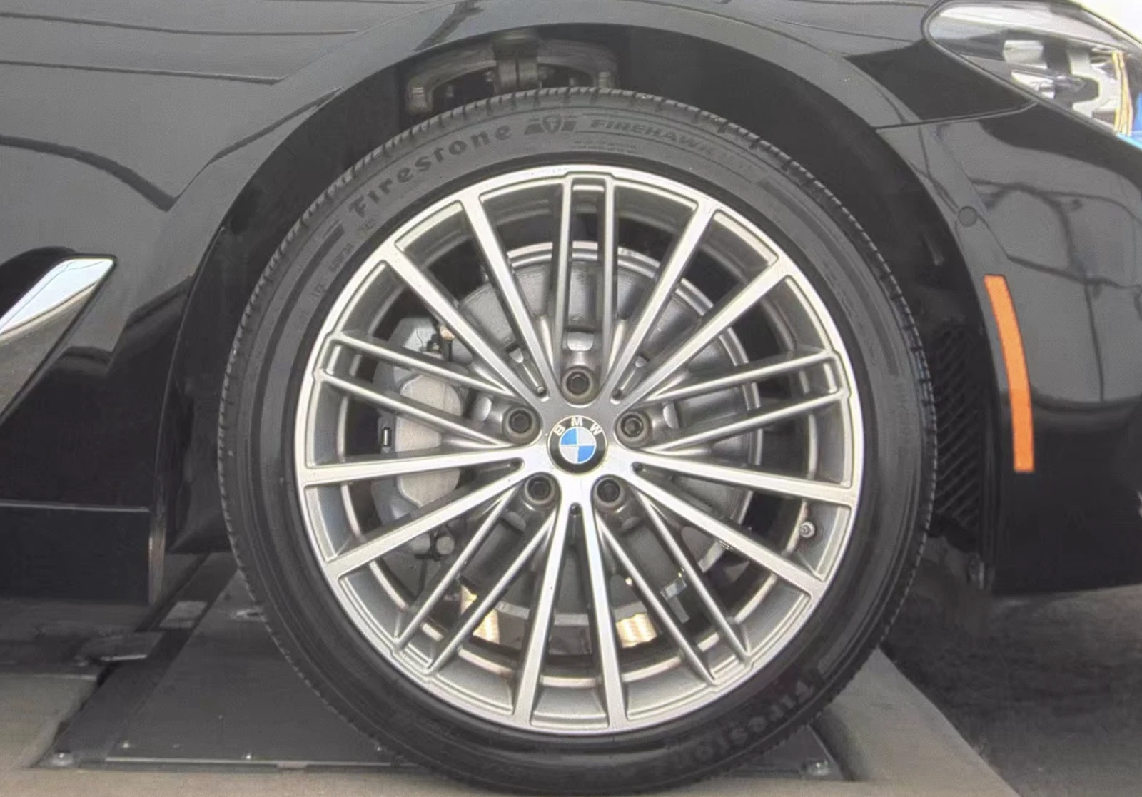 BMW 530 Harman Kardon, Distronic, Lane assist, Pano  - изображение 10