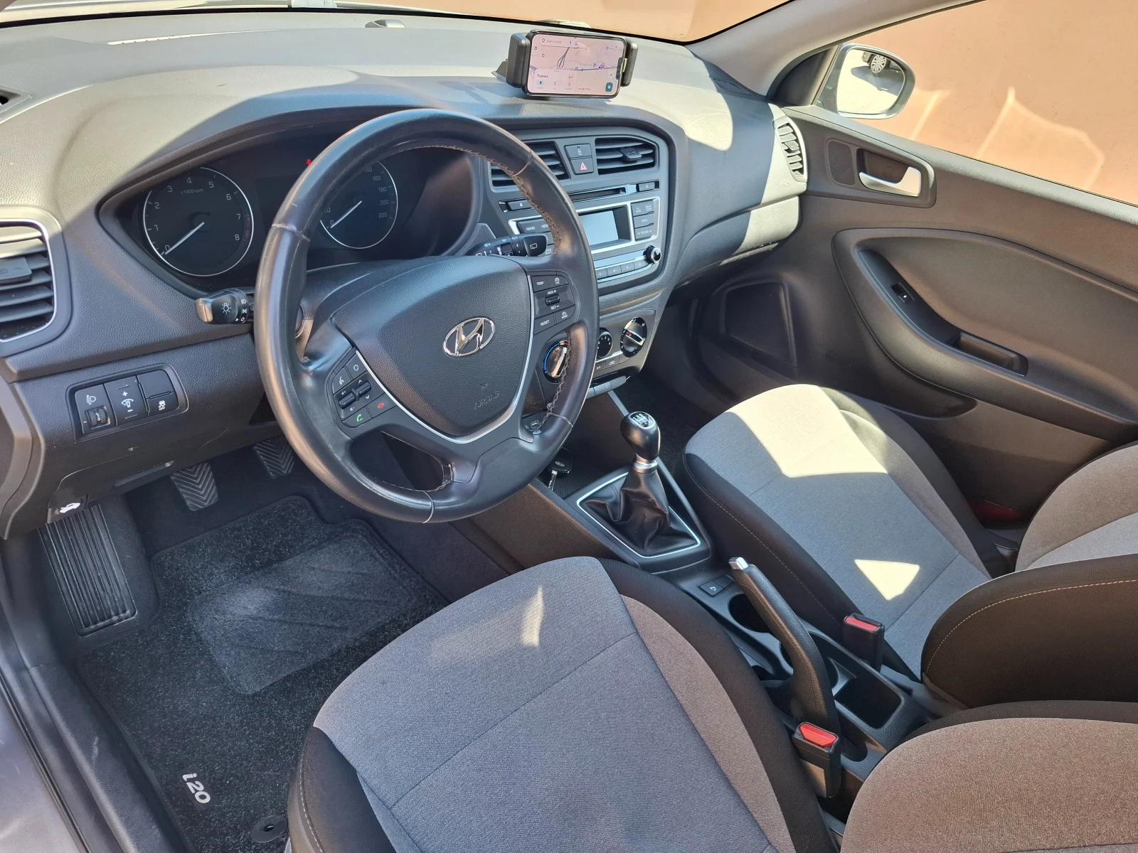 Hyundai I20 1.25i  LED, снимка 5 - Автомобили и джипове - 51982151