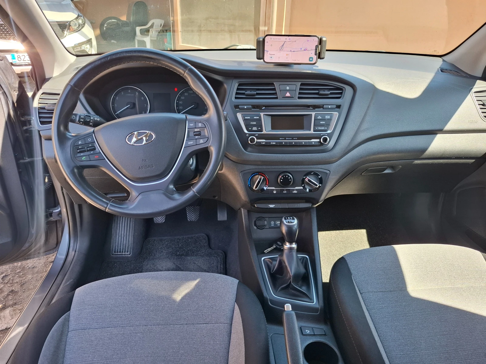 Hyundai I20 1.25i  LED, снимка 8 - Автомобили и джипове - 51982151